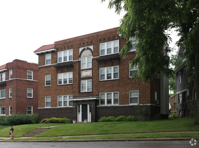 Foto del edificio - 2811 Campbell