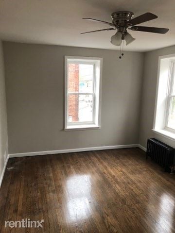 Building Photo - 490 Tremont Ave
