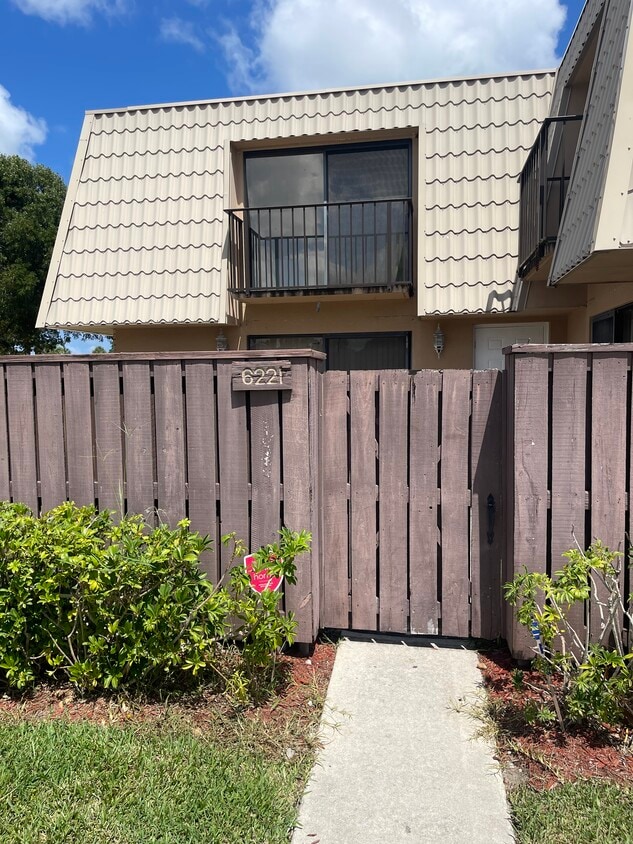 Foto principal - 6221 62nd Way