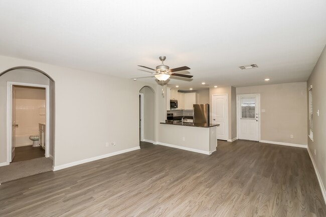 Building Photo - 26120 Hals Dr