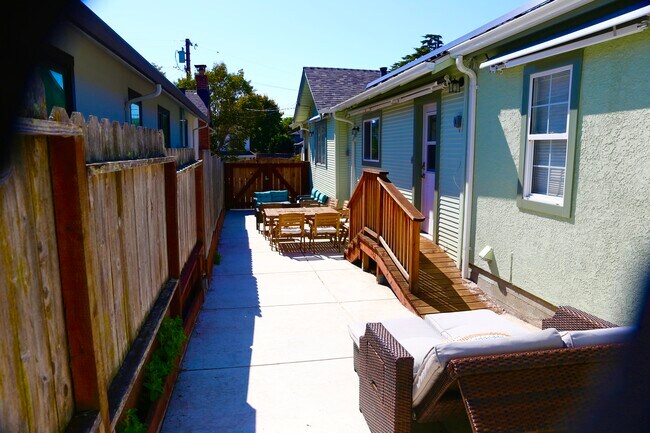 Sideyard - 1325 California St