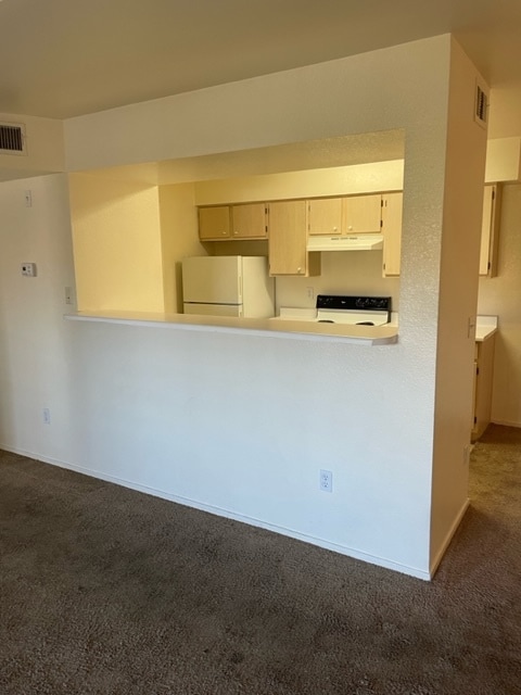 Building Photo - 1150 N Buffalo Dr