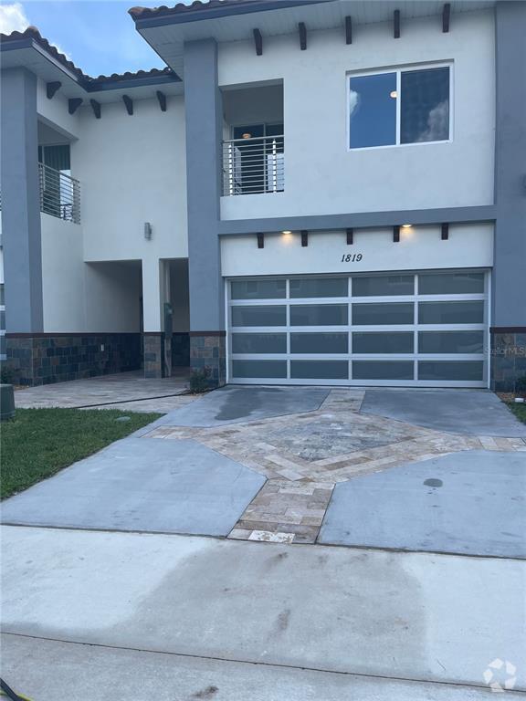 Building Photo - 1819 Brentwood Ct