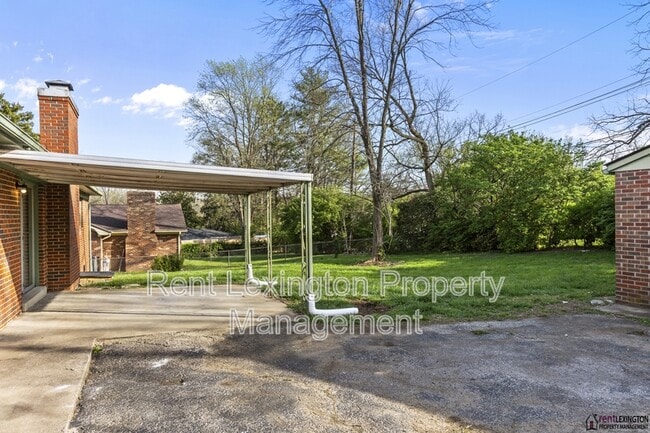 Building Photo - 1036 Whitehall Pl