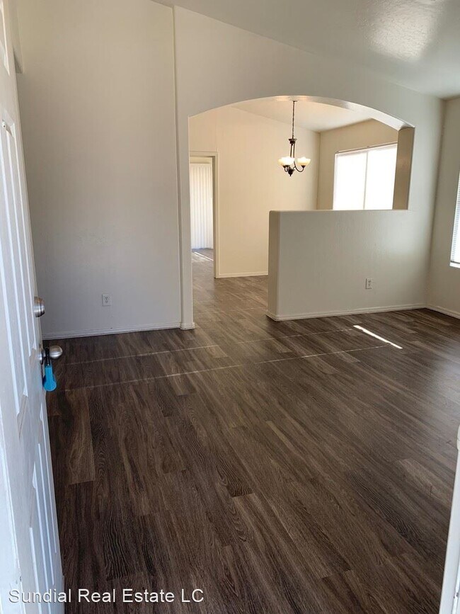 Building Photo - 3 br, 2 bath House - 6406 W. Chickasaw St