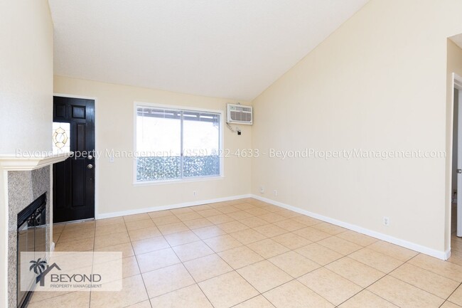 Foto del edificio - ****Charming 2BD CONDO IN THE HEART OF NOR...