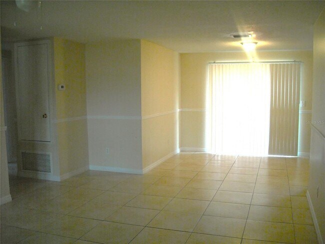 Foto del edificio - 2806 Burr Oak Dr