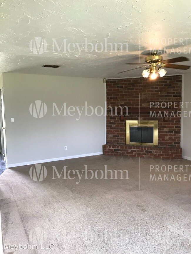 Building Photo - 3 br, 2 bath House - 2382 Richwood Drive