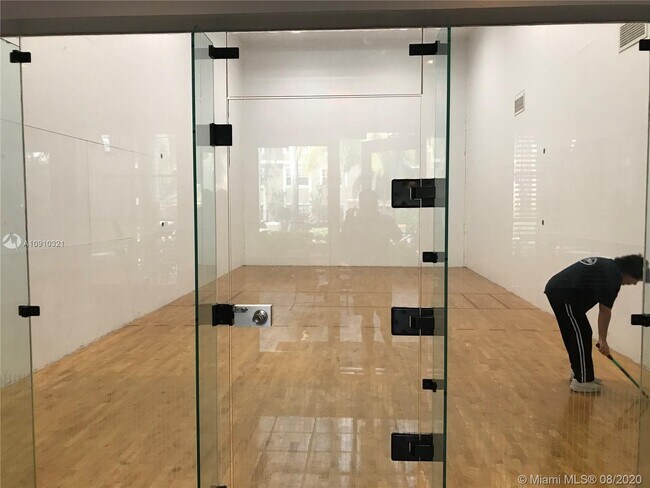 Foto del edificio - 151 SW 117th Ave