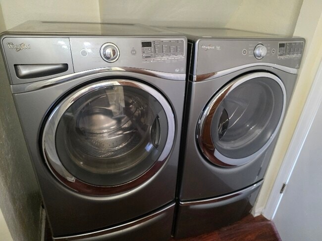 Photo - 4553 S Dudley St Apartment