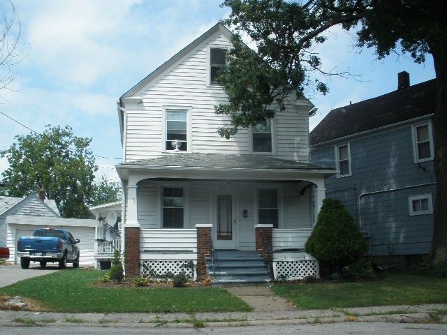 Primary Photo - 700 W 17th St