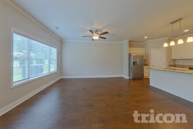Building Photo - 4431 Fulson Dr