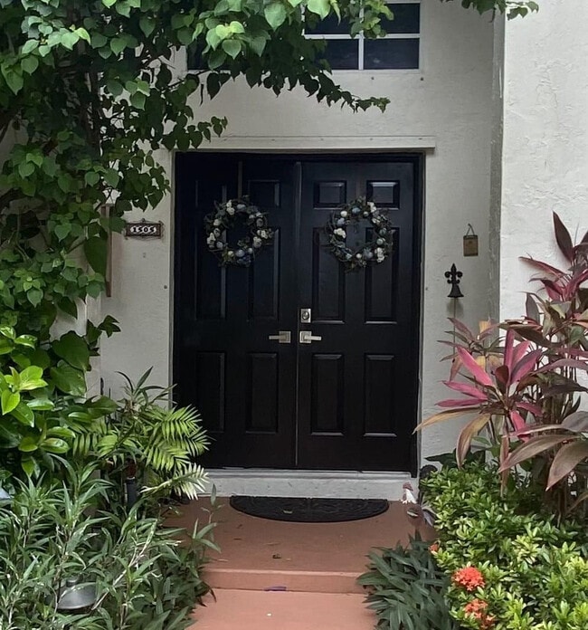 Foto del edificio - 1505 Harbour Side Dr