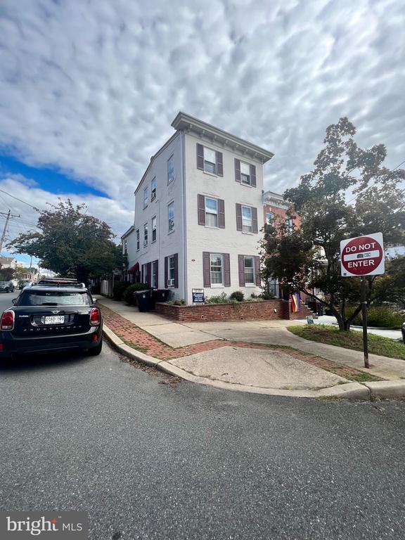 Building Photo - 1725 Gilpin Ave