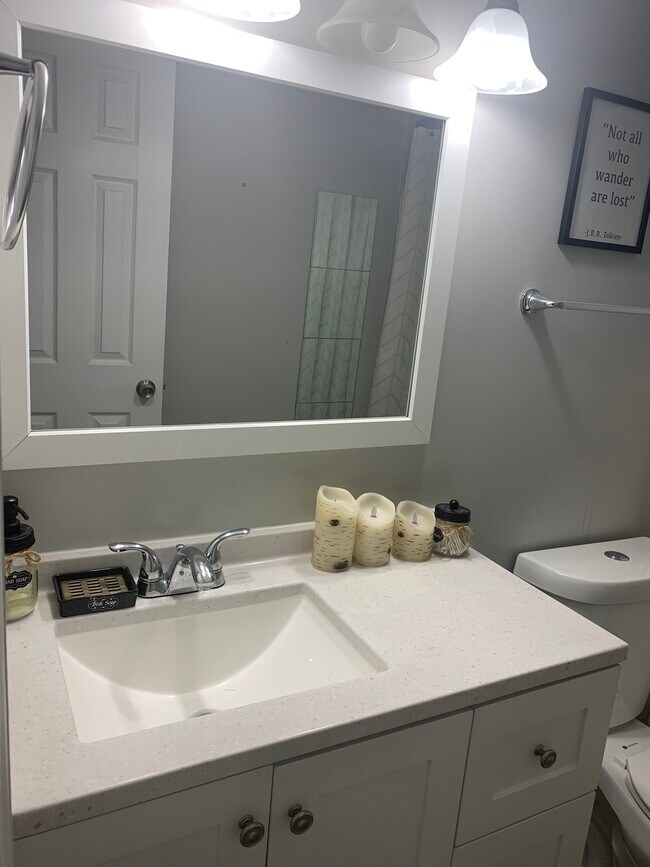 Bathroom - 737 Audrey Ln