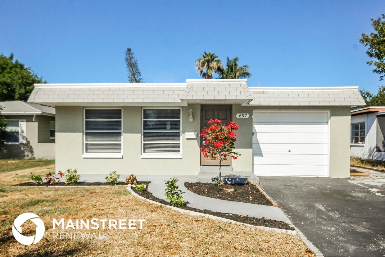 Foto principal - 657 59th St S