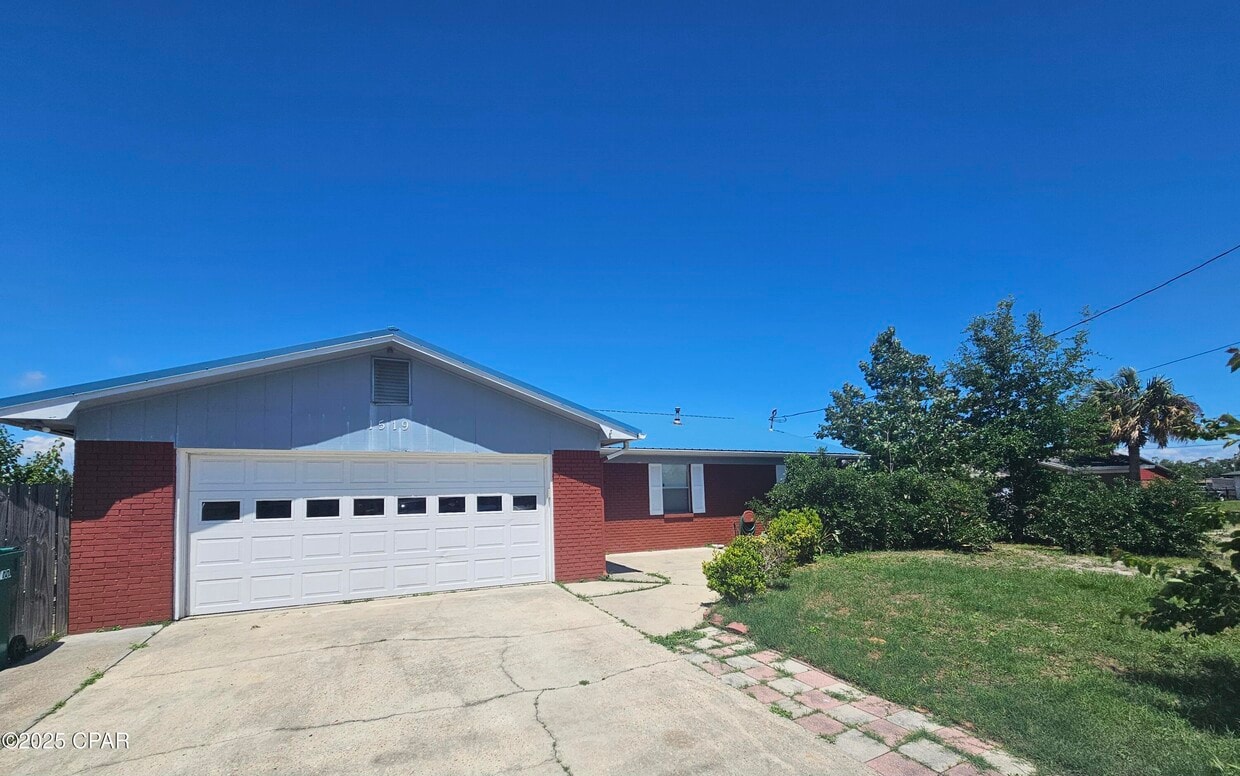 Primary Photo - 1519 Donna Ave