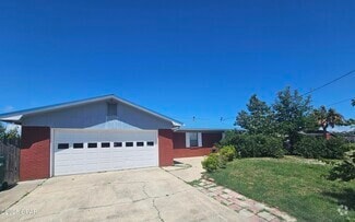 Building Photo - 1519 Donna Ave