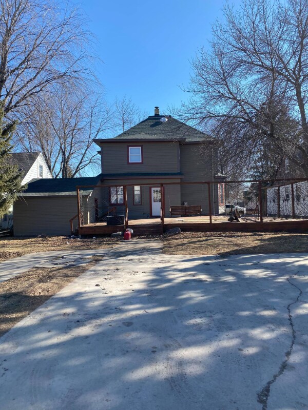 Building Photo - 715 Duluth Ave N