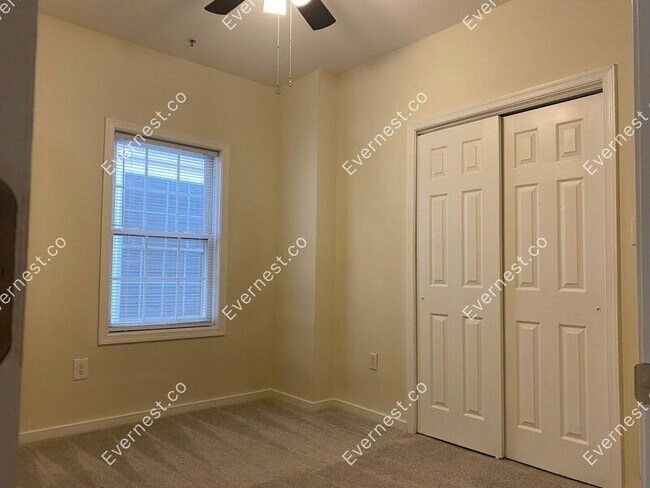 Foto del edificio - 3424 S St