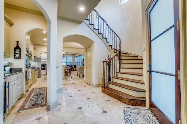 Foto del edificio - 5518 Matalee Ave