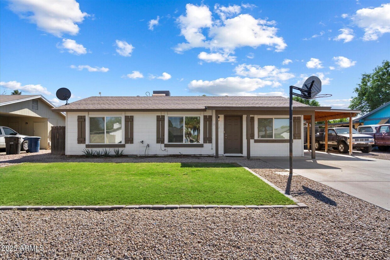 Foto principal - 3545 W Galveston St
