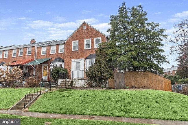 Foto del edificio - 8336 Wyton Rd