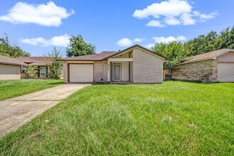 Building Photo - 3111 Overcross Dr