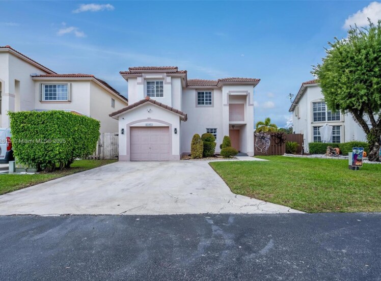 Foto principal - 15025 SW 141st Ter