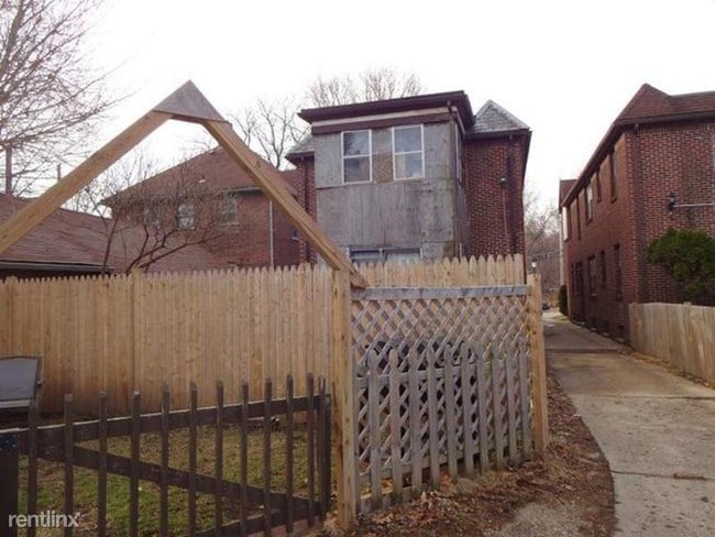 Building Photo - 1222 Jackson St