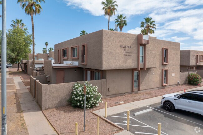 Foto del edificio - Hallcraft Villas West