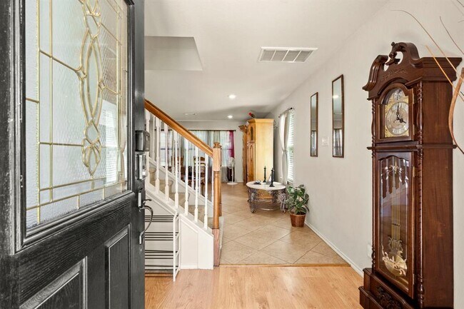 Foto del edificio - 15706 Kings Cypress Ln