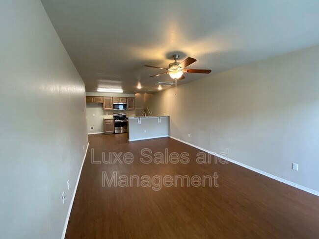 Foto del edificio - 2108 Buena Vida Ln