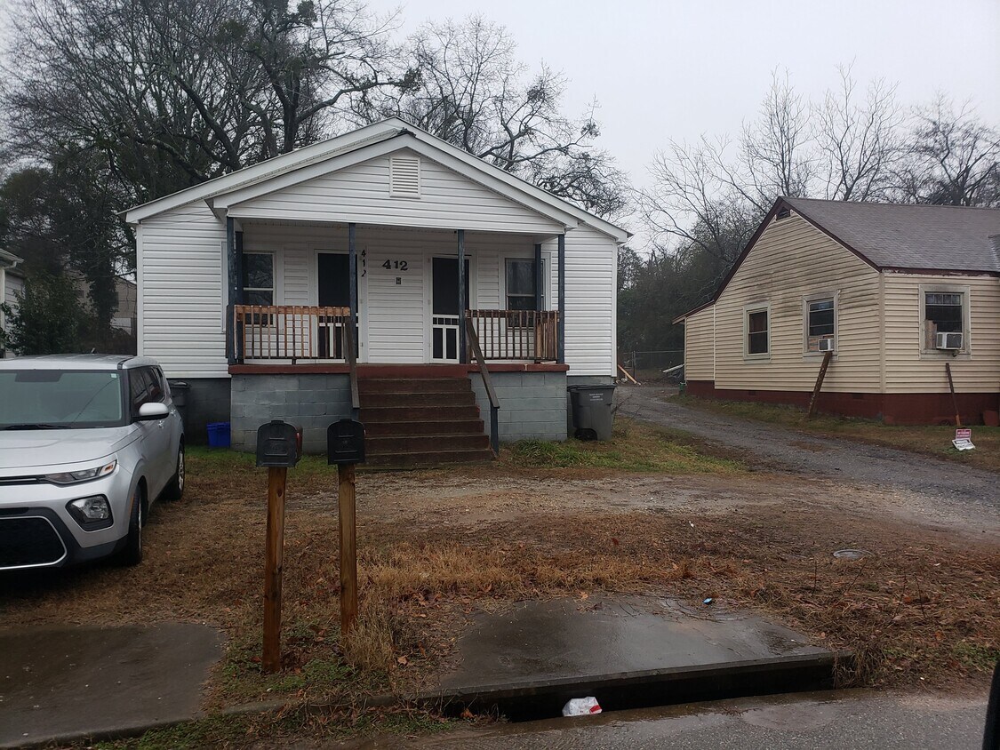 Foto principal - 412 Furman Rd