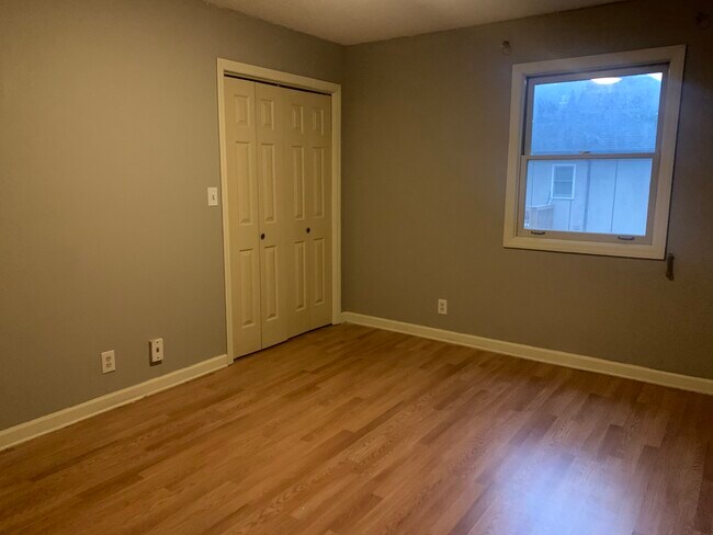 Foto del edificio - 121 Arcadia Ln