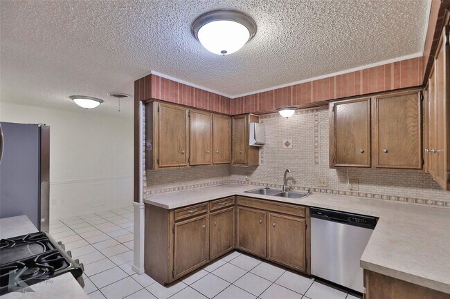 Foto del edificio - Chimney Rock Duplex