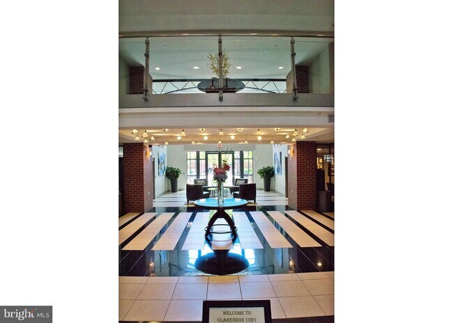 Foto del edificio - 1021 N Garfield St