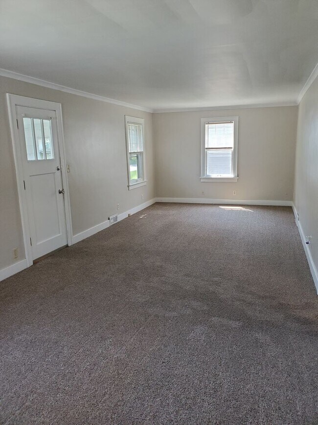 Foto del edificio - 3 Bedroom 1 Bath House in Rock Island