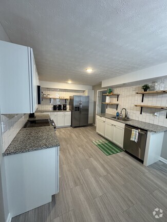 Building Photo - 523 Dudding Ave