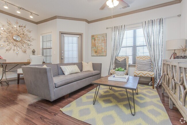 Building Photo - Move-In Made Simple – No Deposit Needed