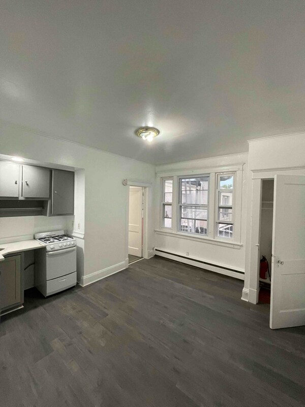 Foto principal - 225 Water St