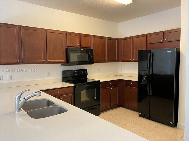 Foto del edificio - 210 NW 109th Ave