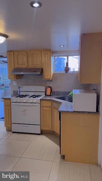 Foto del edificio - 1535 K St SE