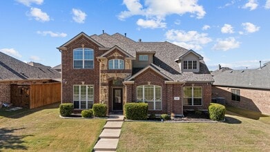 Building Photo - 115 Parkwood Dr