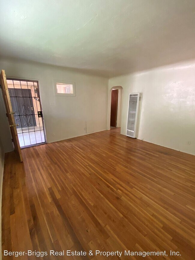 Building Photo - 1601 Tijeras Ave NE