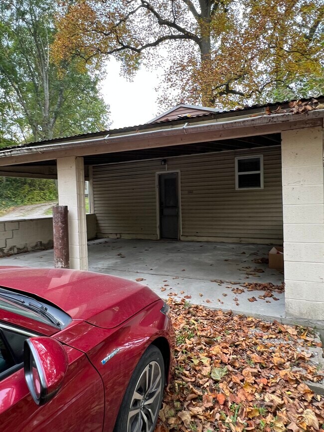 Foto del edificio - 2863 Licking Rd