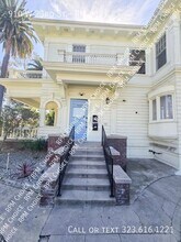 Building Photo - 910 W 23rd St
