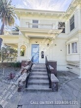 Building Photo - 910 W 23rd St