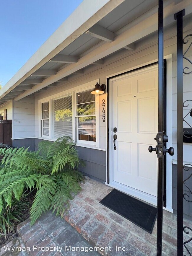 Building Photo - 2 br, 1 bath House - 2795 Laurel Street