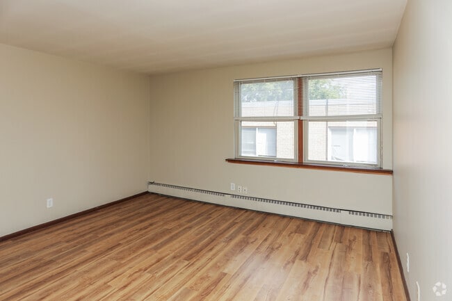 1HAB, 1BA - 550 ft² - Colfax Villas I